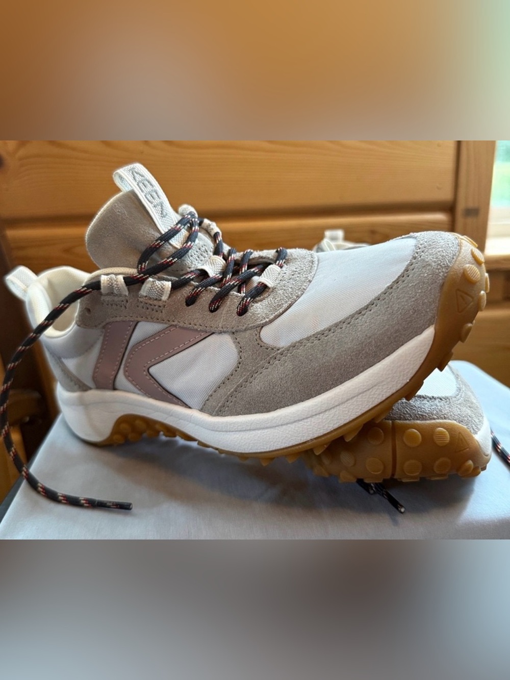Ladies Keen KS86 Retro Suede Sneakers in Alloy/Toadstool Color NWOT size 8 - Picture 3 of 10